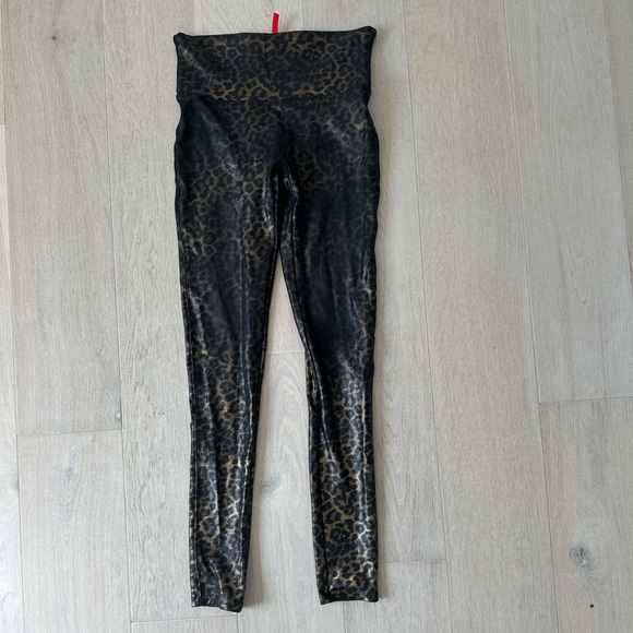 SPANX FAUX LEATHER LEOPARD LEGGINGS - Picture 2 of 4